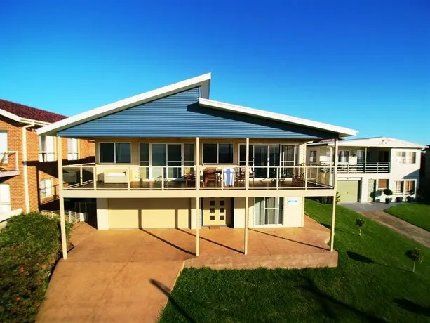 49 Hillside Crescent - Image 1