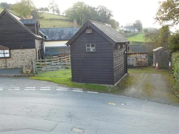 The Barn Beguildy - Image 1