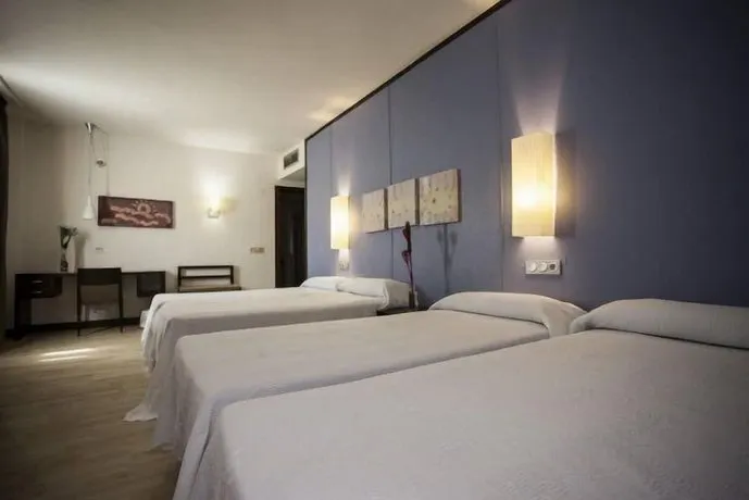 Hotel Emperatriz - Image 1