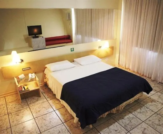 Harbor Inn Londrina - Image 1