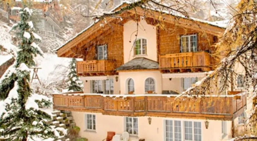 Chalet Les Clochettes - Image 1