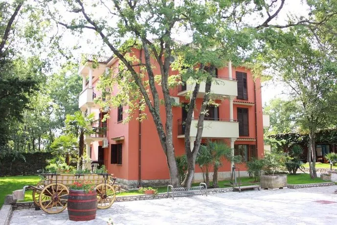 Aqua Family Apartments - Image 1