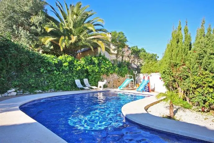 Voll ausgestattete wunderschöne Villa mit Terrasse, privatem Pool und Garten | Gartenblick | Neben dem Strand - Image 1