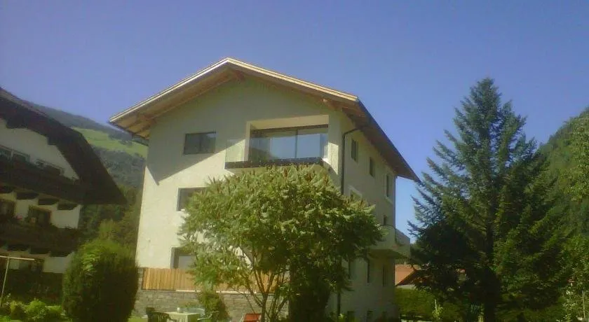 Mountain Lodge - Image 1