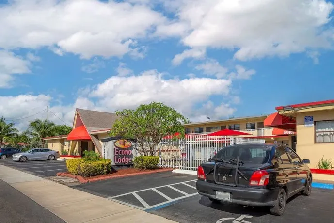  Fort Lauderdale Gardens inn - Image 1