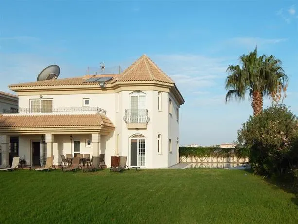 Villa Faka12 Platinum - Image 1