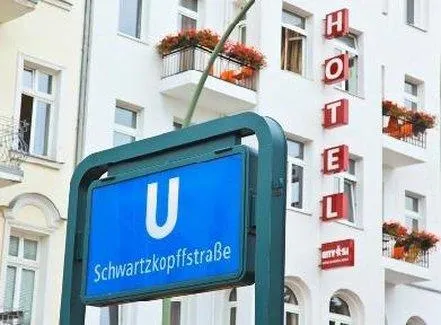 City54 Hotel & Hostel - Image 1