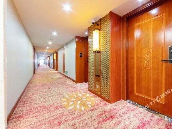Zhangjiajie Hotel - Image 1