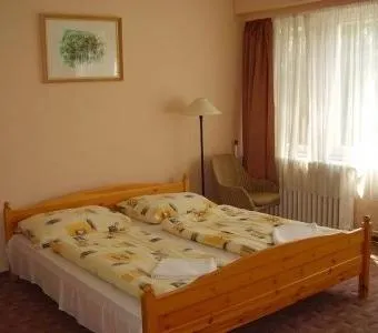 Hotel Tara - Image 1