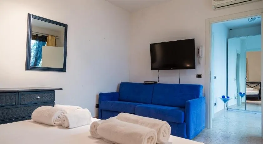 CanguroProperties - Villa Lorena - Image 1
