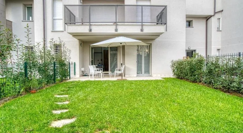 CaseOspitali - CASA AZZURRA incantevole bilocale con giardino - Image 1