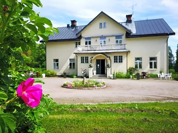 Disponentparken Cafe Och Bed & Breakfast - Image 1