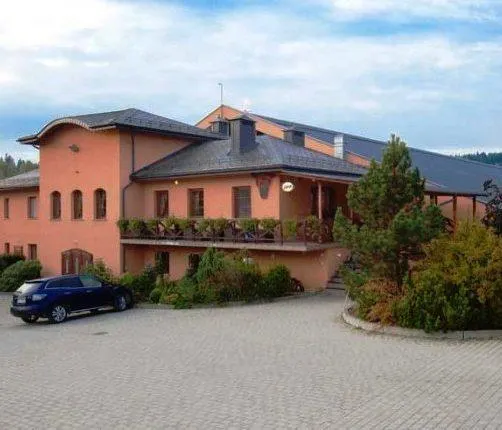 Stajnia Gostar - Image 1