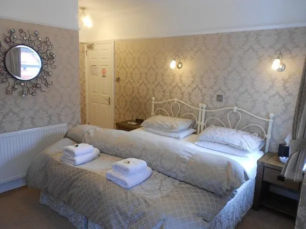 Allt na Leven Guest House - Image 1