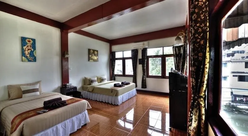 Queen Suriya's Hostel - Image 1