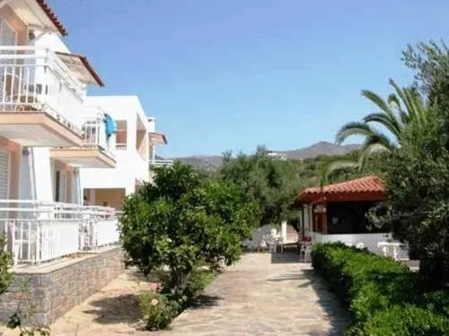 Primavera Paradise Apartments - Image 1
