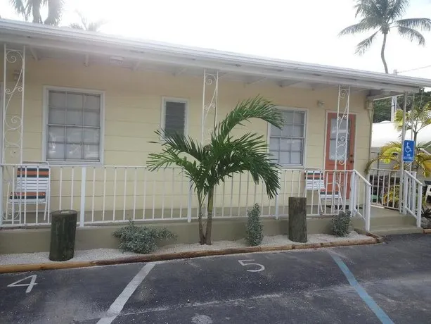 Riptide Carefree RV Resort & Motel - Image 1