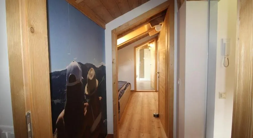 RoZa Nest two bedrooms and two bathrooms - Image 1