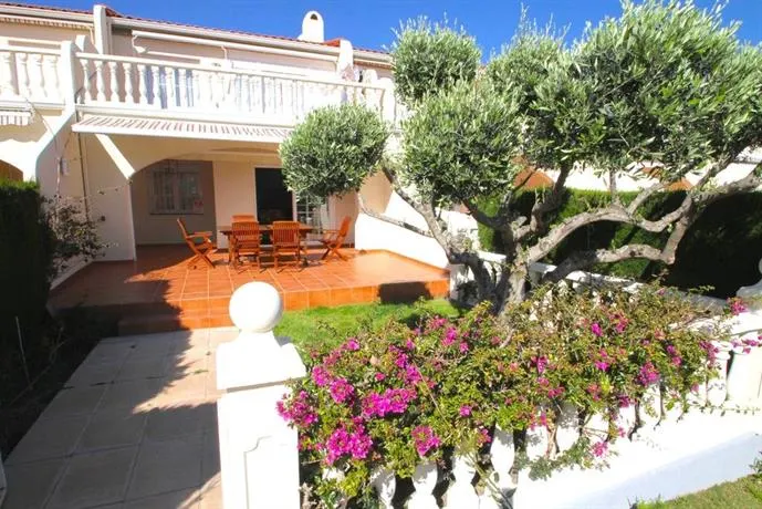 Arenda Cristal 4 Pino Alto Holiday Home - Image 1