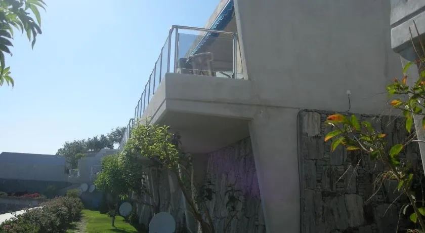 Villa Flamboyan - Image 1