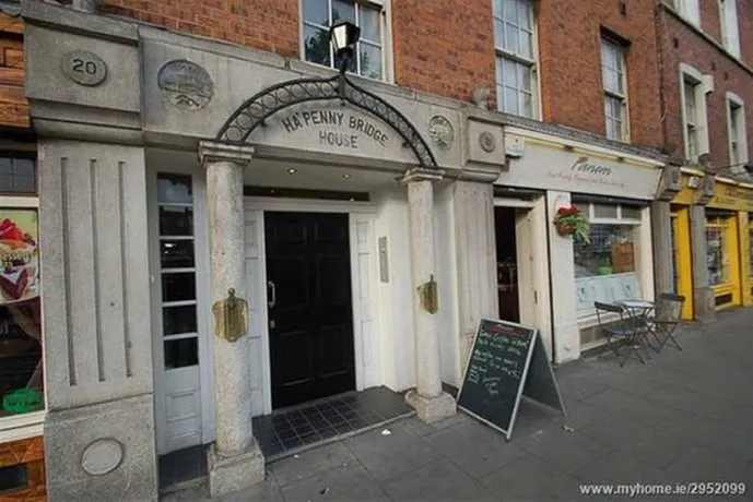 Ha'Penny Bridge - Image 1