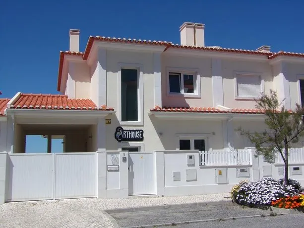 B&B Art House - Image 1