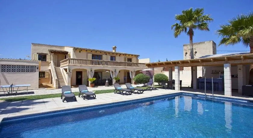 Villa Catalina Polit - Image 1