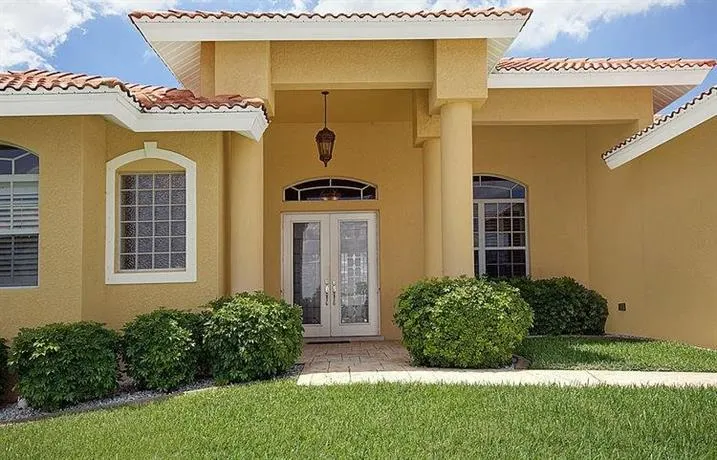 Villa Bayshore - Image 1