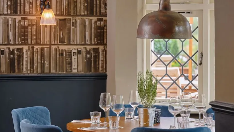 Barns Hotel - Image 1