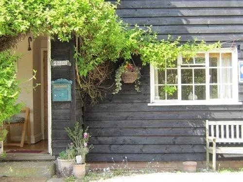 2 Bursteads Cottages - Image 1