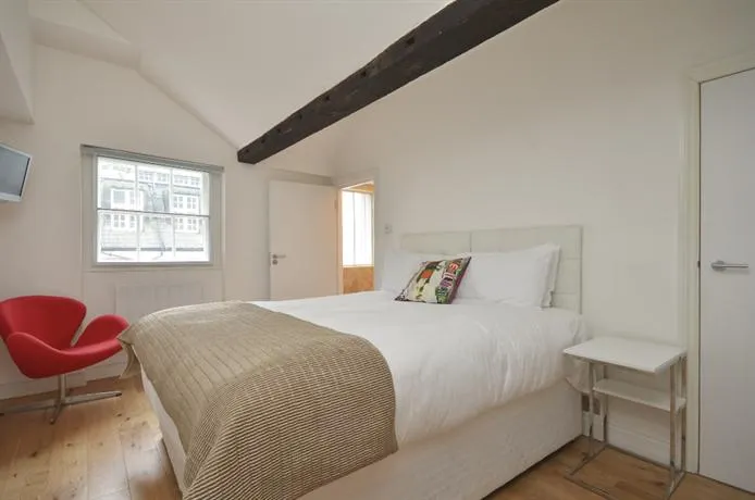 Uber London Leicester Square Loft - Image 1
