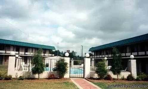 Great Inn - Image 1