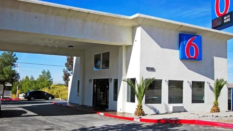Howard Johnson Inn Victorville - Image 1