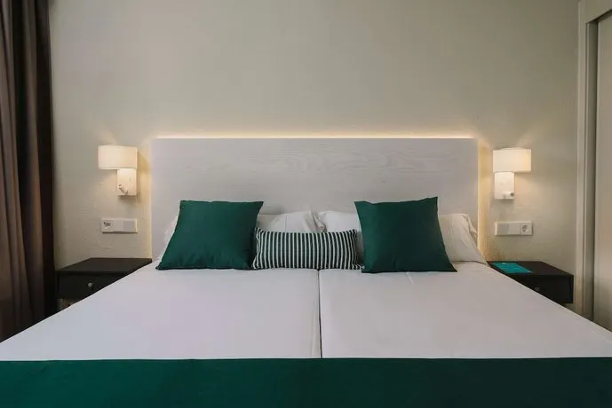 PORTBLUE VISTA FARO APARTMENTS - Image 1