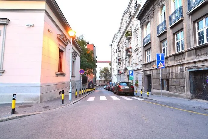 Twin Apartments Belgrade - Image 1
