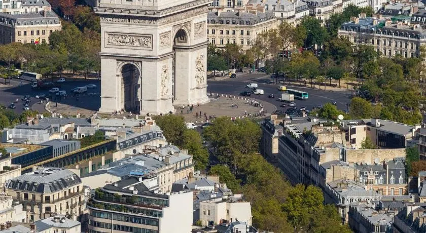 Highstay Champs Elysées ARC de triomphe - Image 1