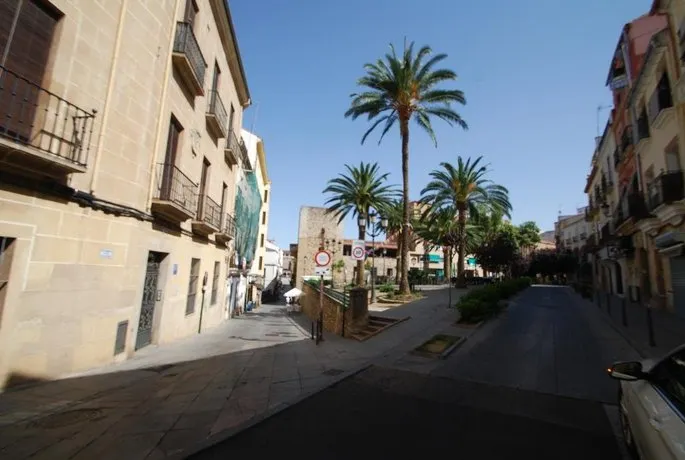 Cáceres Urban Apartaments.Apartamento Adrián - Image 1