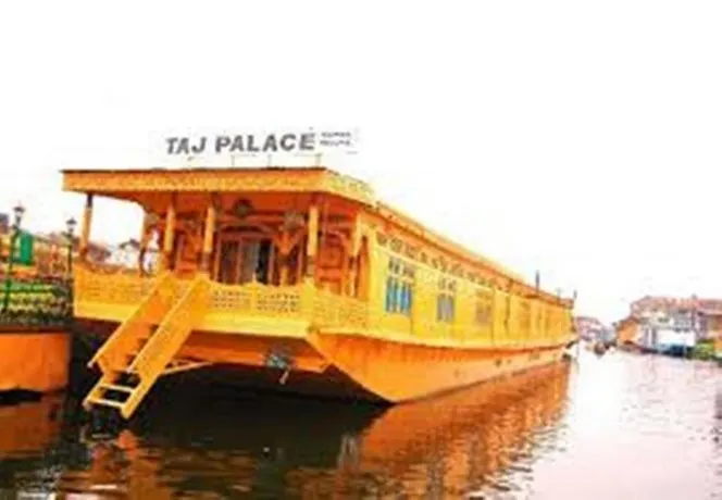 Houseboat Taj Palace - Image 1