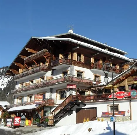 Hôtel Arc en Ciel - Image 1