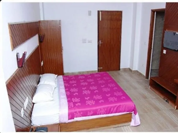 Neelgiri Resort - Image 1