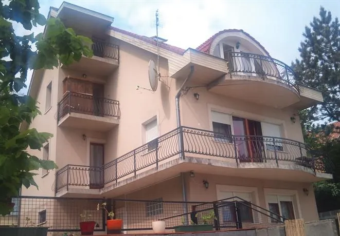 KEREKHEGY PANZIÓ - Image 1
