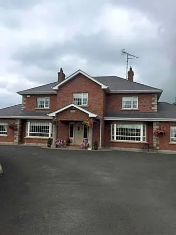 Brookville Manor - Image 1