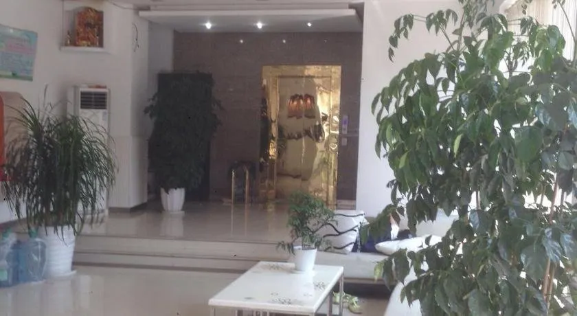 Thank Inn Hotel Jiangxi Shangrao Yiyang Shengli Road - Image 1