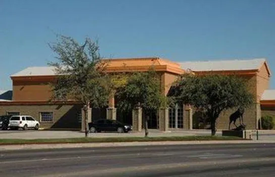 Bradford Inn & Suites - Image 1