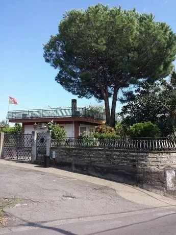 Etna Sweet Home - Image 1