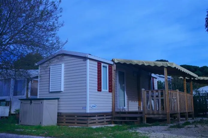 Les Pins Maritimes - Camping - Image 1
