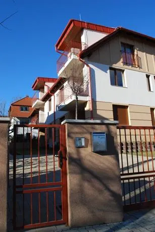 Hevizlux Apart - Image 1