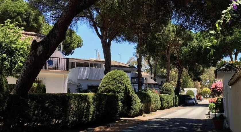 Beachside Holiday Town House - Image 1