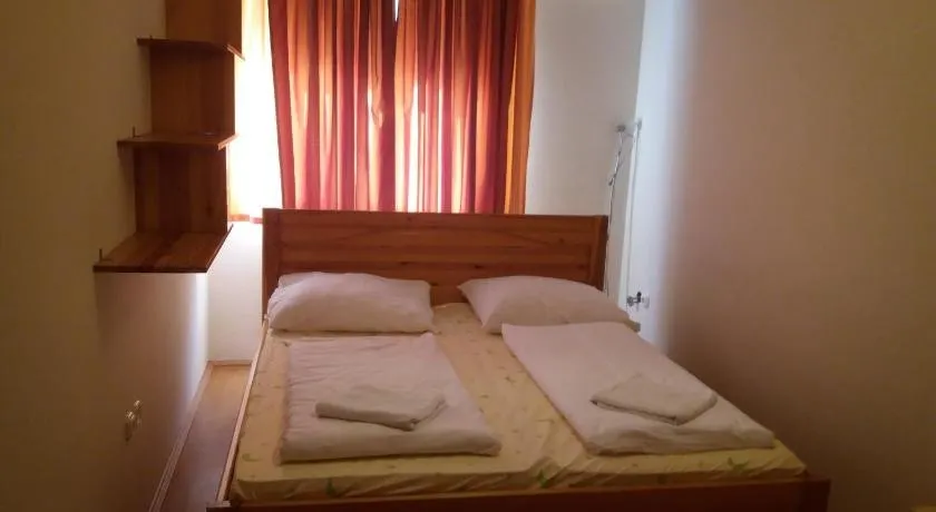 Lara Apartman - Image 1