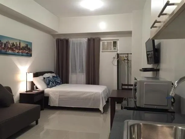 Condos at Blue Residences - Image 1